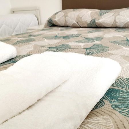 Thomas'S Home - Appartamento A Comiso Esterno foto