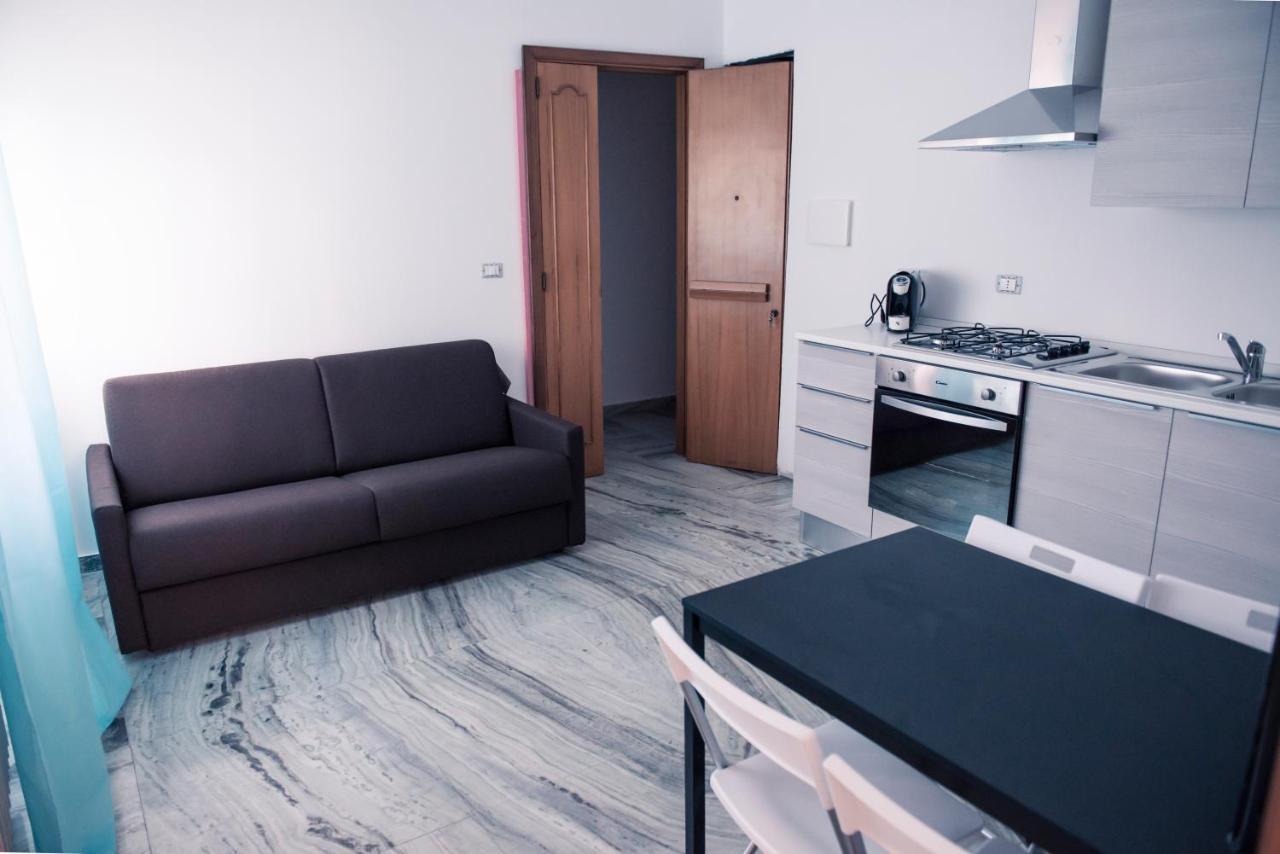 Thomas'S Home - Appartamento A Comiso Esterno foto