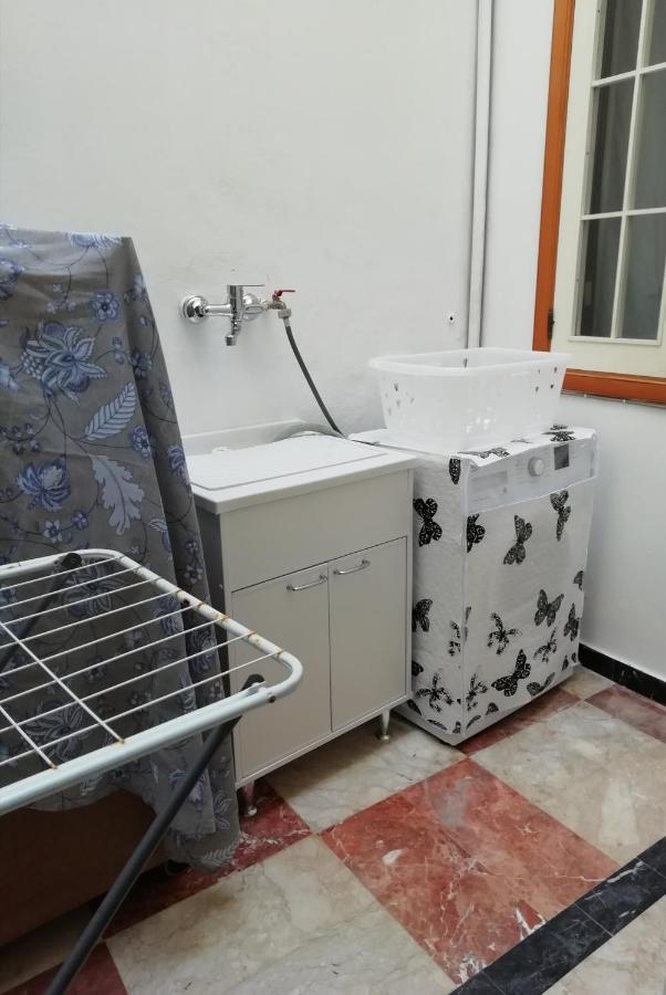Thomas'S Home - Appartamento A Comiso Esterno foto